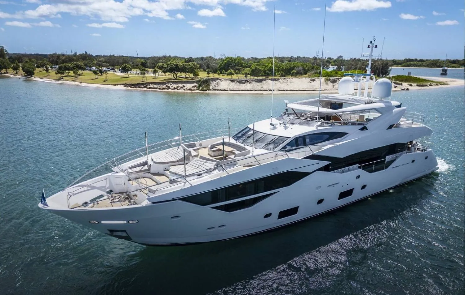 M/Y Sunset, frame 1